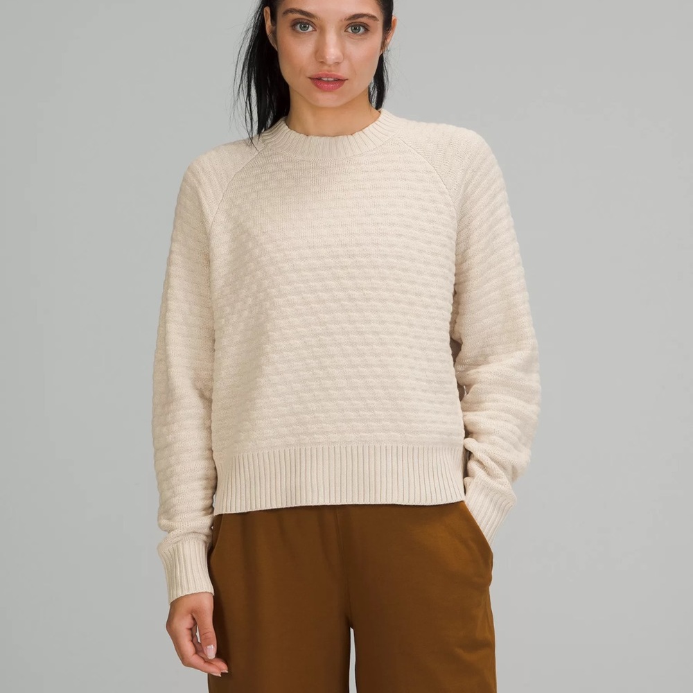 Lyly lemon texture play crew sweater M/L